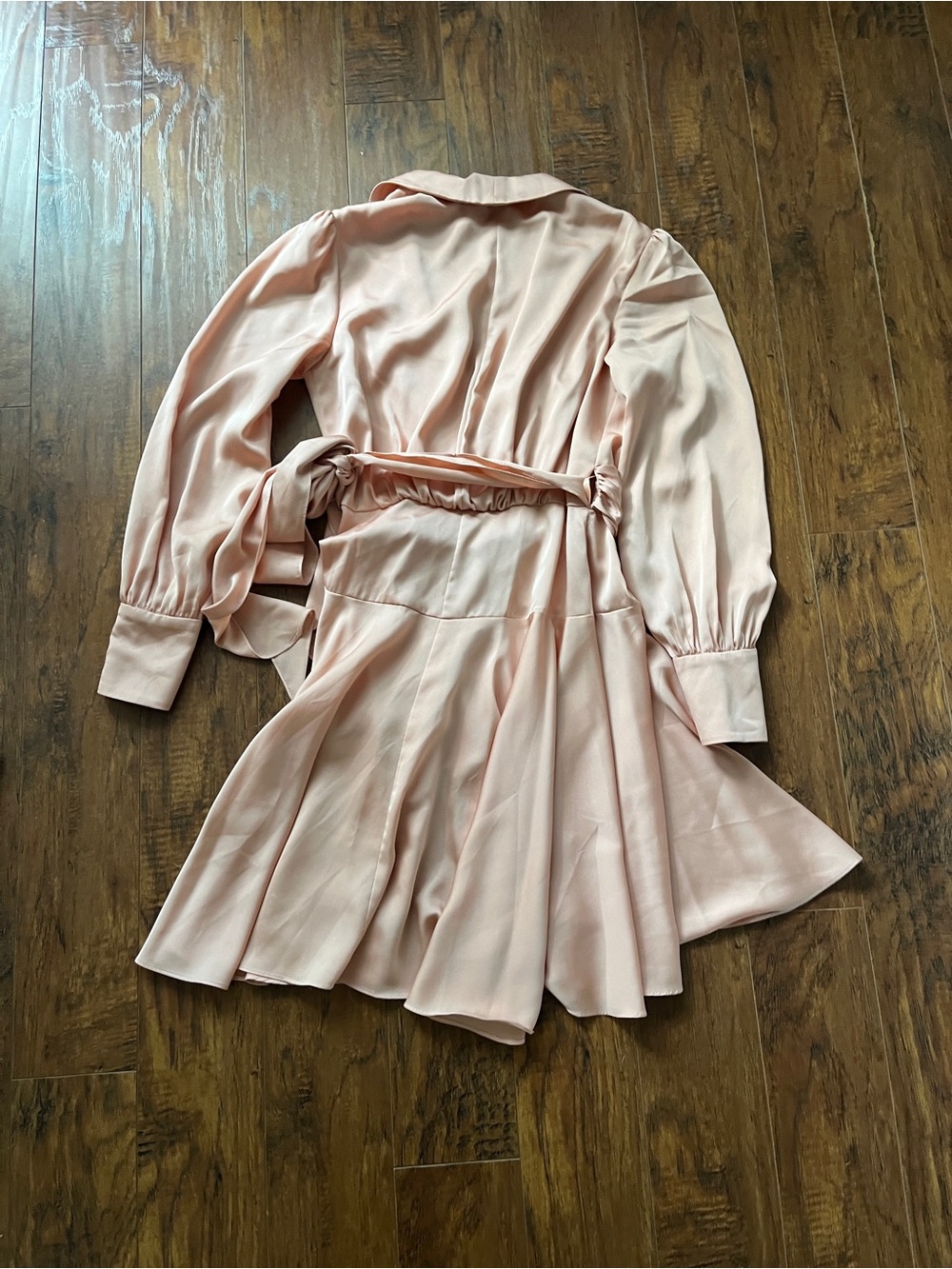 Mac Duggal Blush Pink Long-Sleeve Wrap Dress, size 6 - Picture 10 of 11